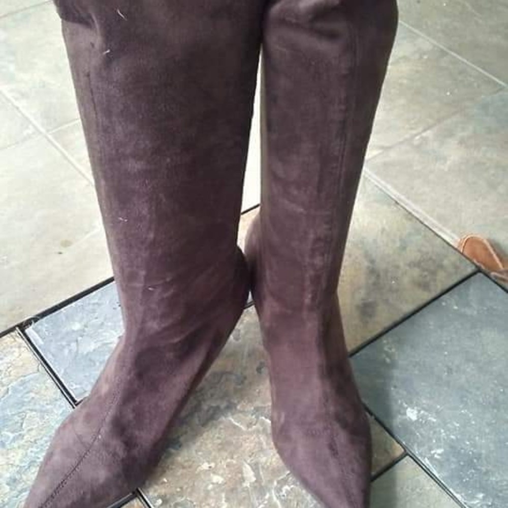 Just Below the Knee Leg Hugging Kitten Heal Boots. Aval. Chocolate, Red & Black